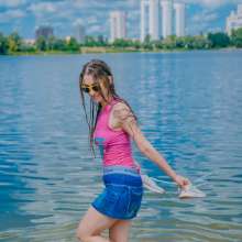 Wet Live Team: Natashka and Beach Wet Fun--wetlook Girl