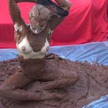 Jayce: Red Dover Clay Coverage+Anal Play+Pig Nose on My BackPorch