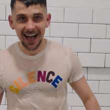 queeruy: Silence T-shirt  at Jacuzzi