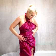 johnboy12: Frankie has a bath in her Satin Evening Dress