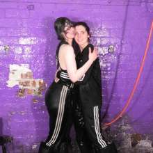 DungeonMasterOne: Tracksuit Hairwash with Maude and Violet Vixen!