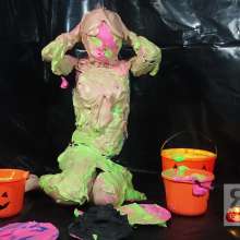 Ready2Wam Studio: Trick Or Mess Edition: Diana