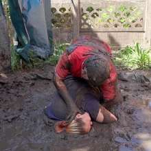 Darkabyss445: Unsuspecting Mud Fight in the Muddy Pit