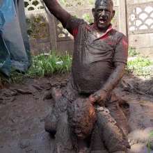 Darkabyss445: Unsuspecting Mud Fight in the Muddy Pit