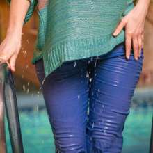 Wet Live Team: Wet Sweater in the Pool with Natashka