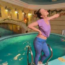Wet Live Team: Wet Sweater in the Pool with Natashka