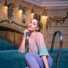 Wet Live Team: Wet Sweater in the Pool with Natashka