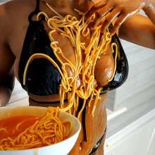 KinkyCousins: Anay's First Time Sploshing with Beans and Spaghetti