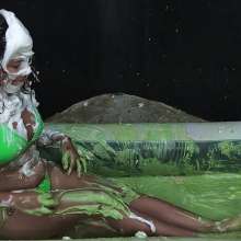 Ready2Wam Studio: Bloopers: Danna Plays around after Messy Game