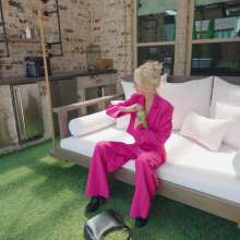 WetlookFashion: Bubbly Business with Hannah