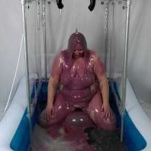 CheekyLuna: CheekyLuna's Pink Lingerie Gunge Tank Wand Ride