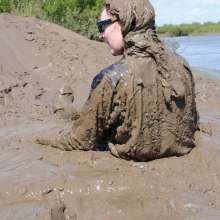 DungeonMasterOne: Honeysuckle Takes a Mudbath in a Ladies-fit Boilersuit