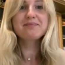 007buddy: Blonde Lana Pied