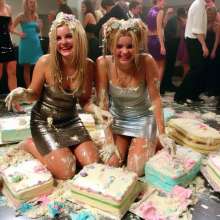 Simoloza: Cake stomping series