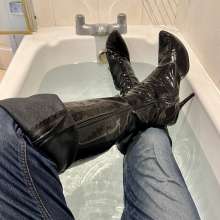 wetmart2240: Denim in the Bath