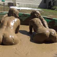 Jayce: Kentucky Girls Mud Wrastlin' Tit for Tat!