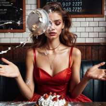 Sleazoid44: Innocent Bystanders at a Restaurant