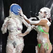 Ready2Wam Studio: Rock Paper Scissors Mess Game: Monica and Danna