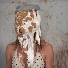 Anglefan: Haley pied in a bikini