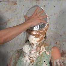 Anglefan: Haley pied in a bikini