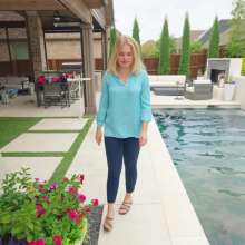 WetlookFashion: Summer's Poolside Indulgence