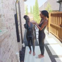 WetlookFashion: Underwater Adventure with Amy and Portia