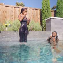 WetlookFashion: Underwater Adventure with Amy and Portia
