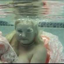 wamtec: Underwater Bride--Tracie