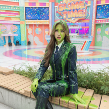 wamboots: Messy Japanese Gameshow with Military and jeans Uniforms