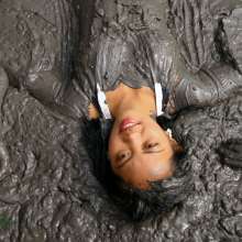 Owen: Aiza Muddy in a Bikini!  Photos