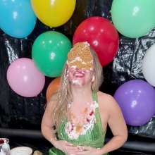 bsmessybakery: BrI's Naughty Birthday Cake Smash Masturbation