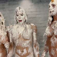 Messygirl: New Messygirl Download: Confined and Pied