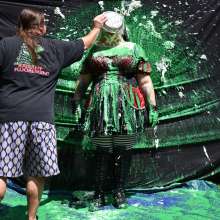 JD and Messy Andi: Arrrgh, It Bein' 17 More Days Till Halloween!