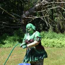 JD and Messy Andi: Arrrgh, It Bein' 17 More Days Till Halloween!