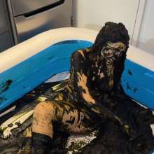 WetandMessyEllie: Ellie's First Indoor Mud Experience