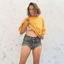 FOXY: New set pics so sexy...