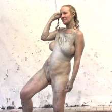 FOXY: Fantastic Mia Paint+mud+wedgie