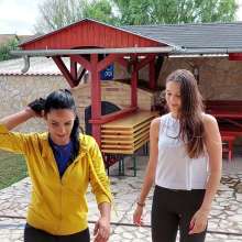 Get Your Snaps: Gina and Rebeka  Classic Pool Adventure is Back!