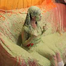 somedude82: Hooters Babe Jasmin Gets Slimed and Strips for Her Review