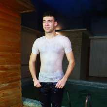 WetlookerUpdates: Wet guys on Wetlooker!