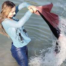 VioletWorld: Calm Moments by the Lake