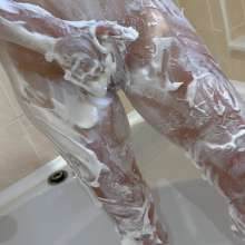 WetlookMissVikiWAM: In Shaving Foam, Slime over the Head!  Jerk off with Dildo!