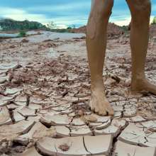 NynoGunge: Jerking Off in Sticky Mud