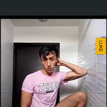WETColours: Luke in the Shower in a Pink T-shirt and Jeans