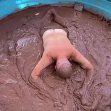 MuddyMcMudd: Luscious Fall Mud Wallow