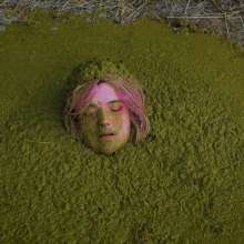 QS4Ever: Mary in Something Hidden Under the Hay