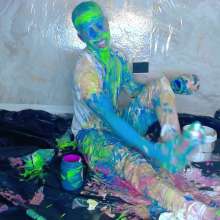 MessyGuys: Michael Jordan's Very Messy and Colorful Slime Challenge