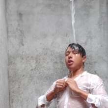 WETColours: Michael Showers Super Funny in a White Shirt and Jeans