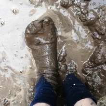 Thefetishgirl: Muddy Socks