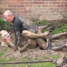 custardcouple: Mud Run 2